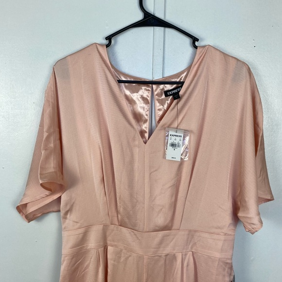 Express Jumpsuit. - Picture 3 of 6